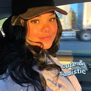 Meet your Posher, Simone